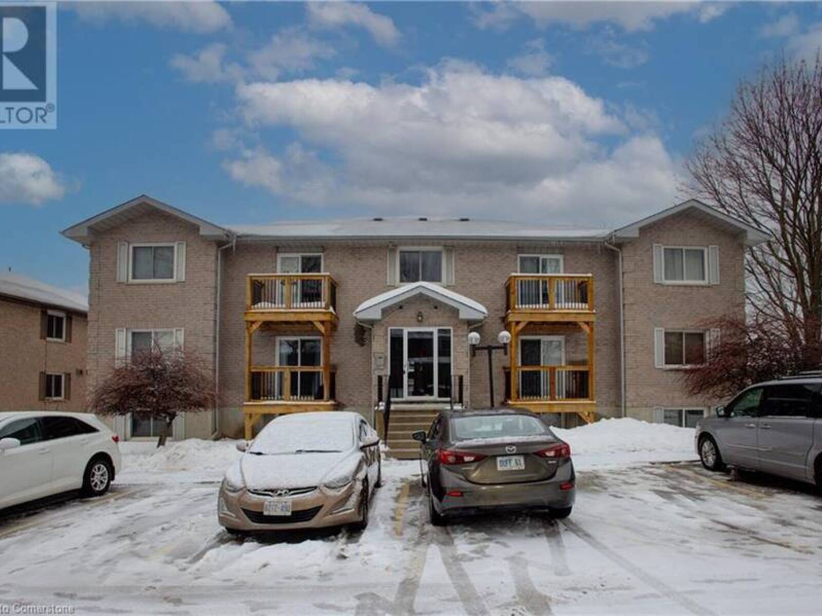 266 OVERLEA Drive Unit# 210, Kitchener, Ontario N2M 5N2