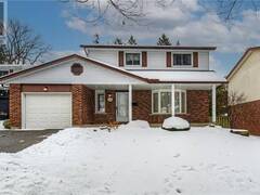 16 WOODVIEW Crescent Kitchener Ontario, N2A 3E3