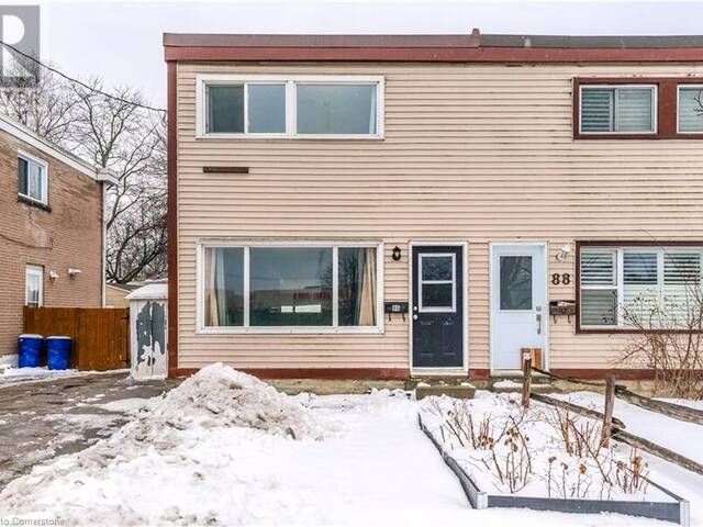 86 DUNDAS Street N Cambridge Ontario, N1R 5N7