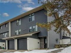 135 CHALMERS Street S Unit# 70 Cambridge Ontario, N1R 6M2