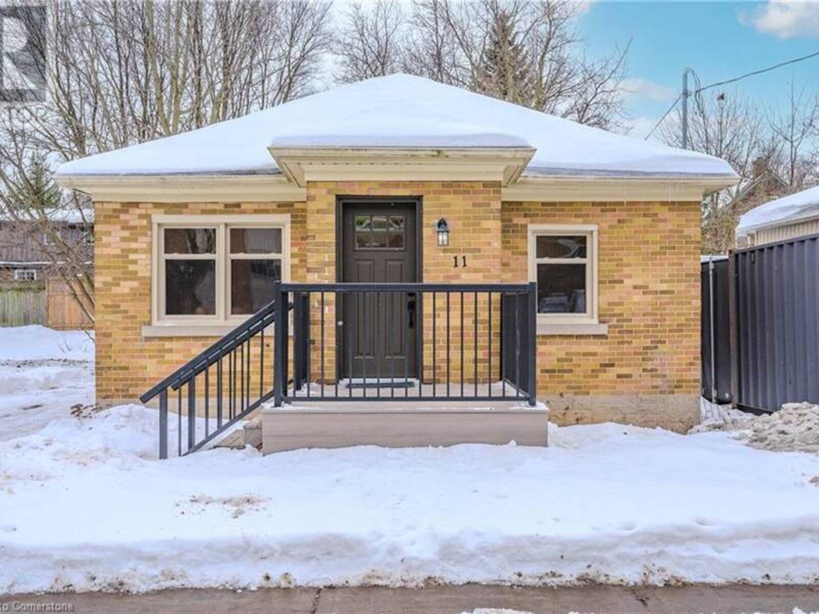 11 ESSON Street, Kitchener, Ontario N2M 2V1