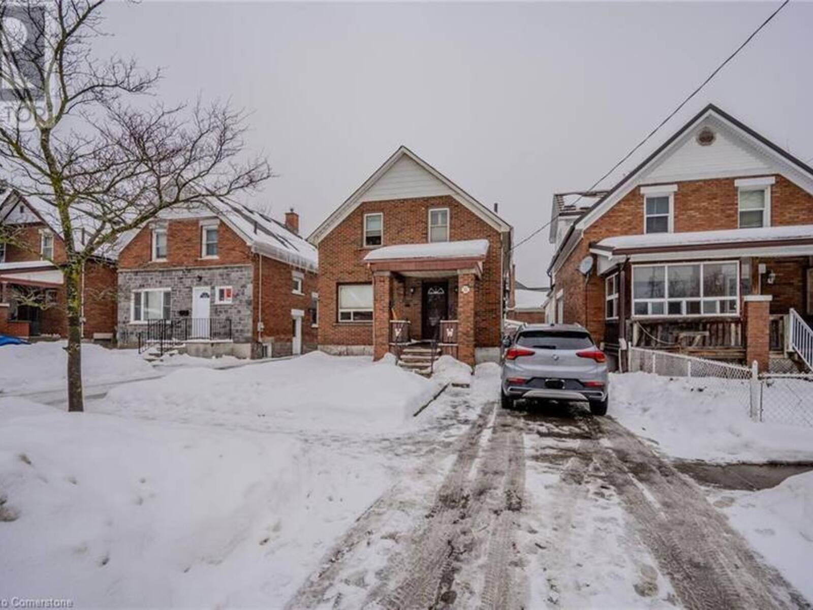 6 HERLAN Avenue, Kitchener, Ontario N2G 4K3