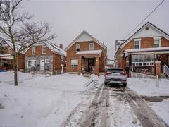 6 HERLAN Avenue Kitchener Ontario, N2G 4K3