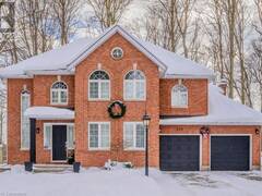 219 CORRIE Crescent Waterloo Ontario, N2L 5W3