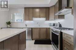 418 ATHABASCA Common | Oakville Ontario | Slide Image Twelve