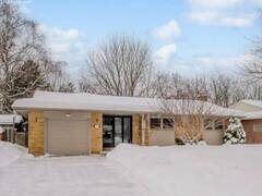 10 STEPHEN Street Cambridge Ontario, N1S 3R8