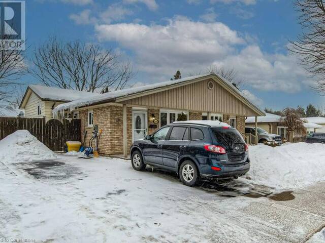 462 DRUMMERHILL Crescent Unit# A Waterloo Ontario, N2T 1G4 - 4 Bedrooms Home For Sale