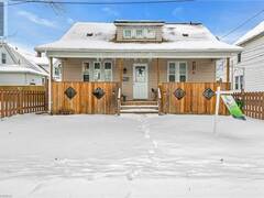 824 CATARAQUI Street Windsor Ontario, N9A 3P4