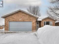 755 EDGAR Street W Listowel Ontario, N4W 3T8