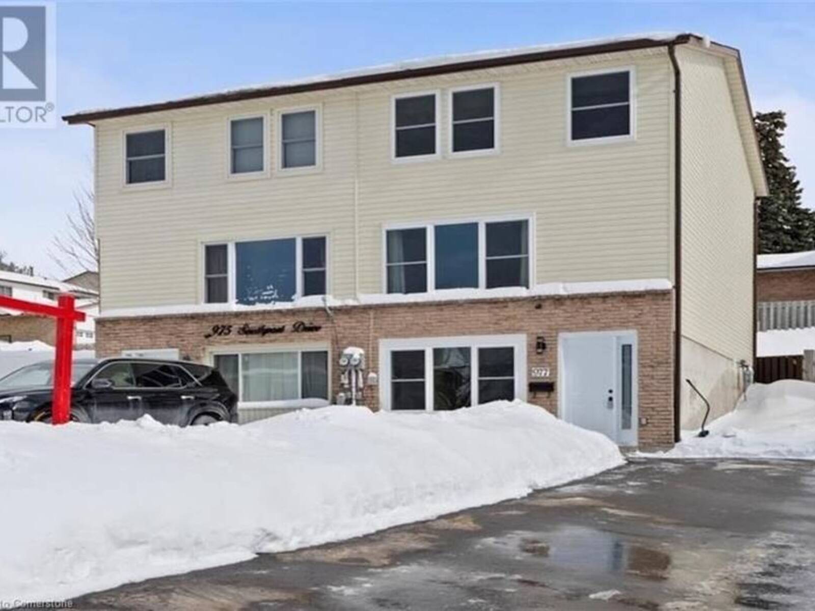 977 SOUTHPORT Drive, Oshawa, Ontario L1H 8A2