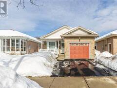 207 BUSH CLOVER Crescent Kitchener Ontario, N2E 3P7