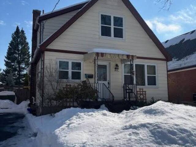 149 ARNOLD Street Kitchener Ontario, N2H 6E4 - 2 Bedrooms Home For Sale