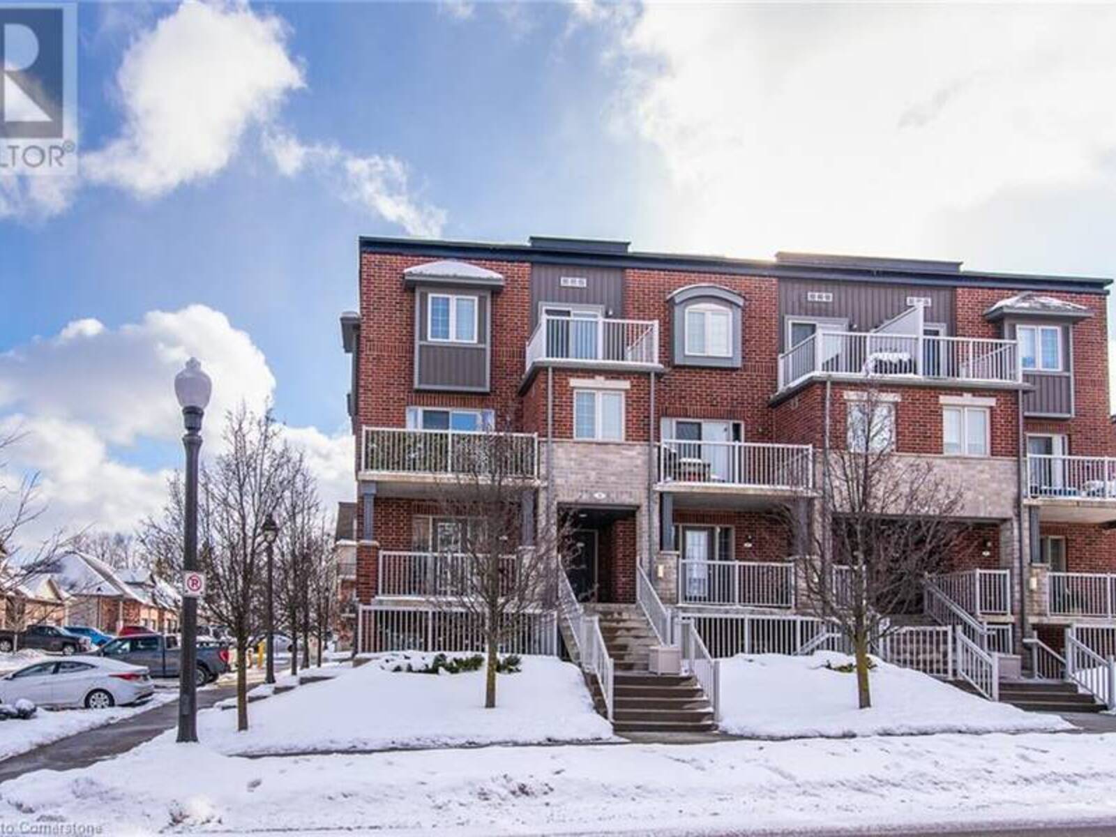 30 SIENNA Street Unit# B, Kitchener, Ontario N2R 0H7