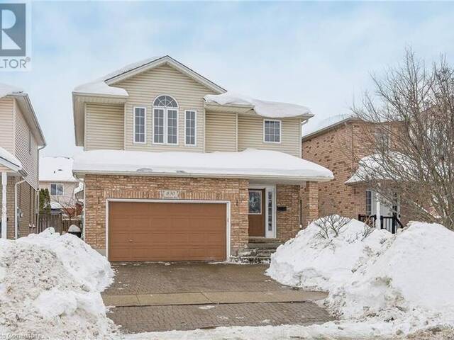 830 BRANDENBURG Boulevard Waterloo Ontario, N2T 2X3 - 4 Bedrooms Home For Sale