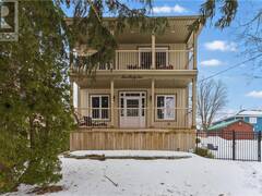 242-246 QUEEN Street E Cambridge Ontario, N3C 2B5