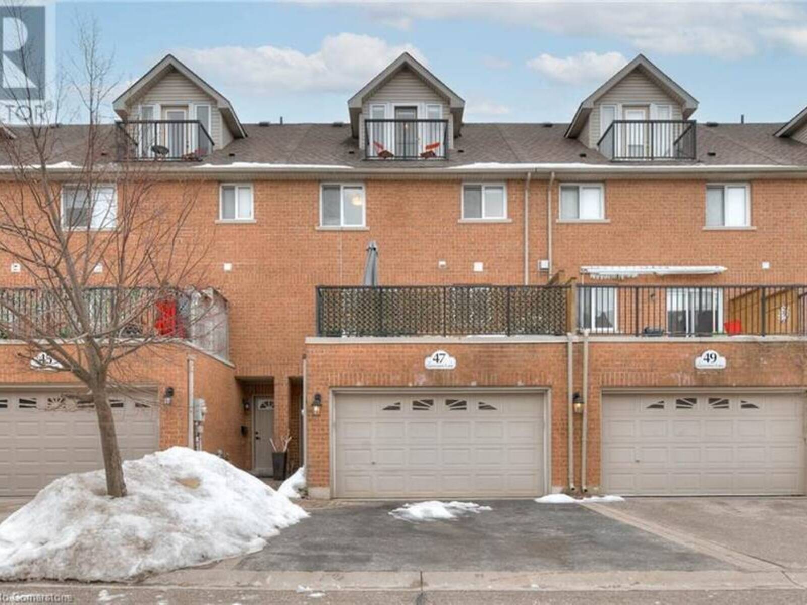 47 GROSVENOR Lane, Cambridge, Ontario N1R 8N2