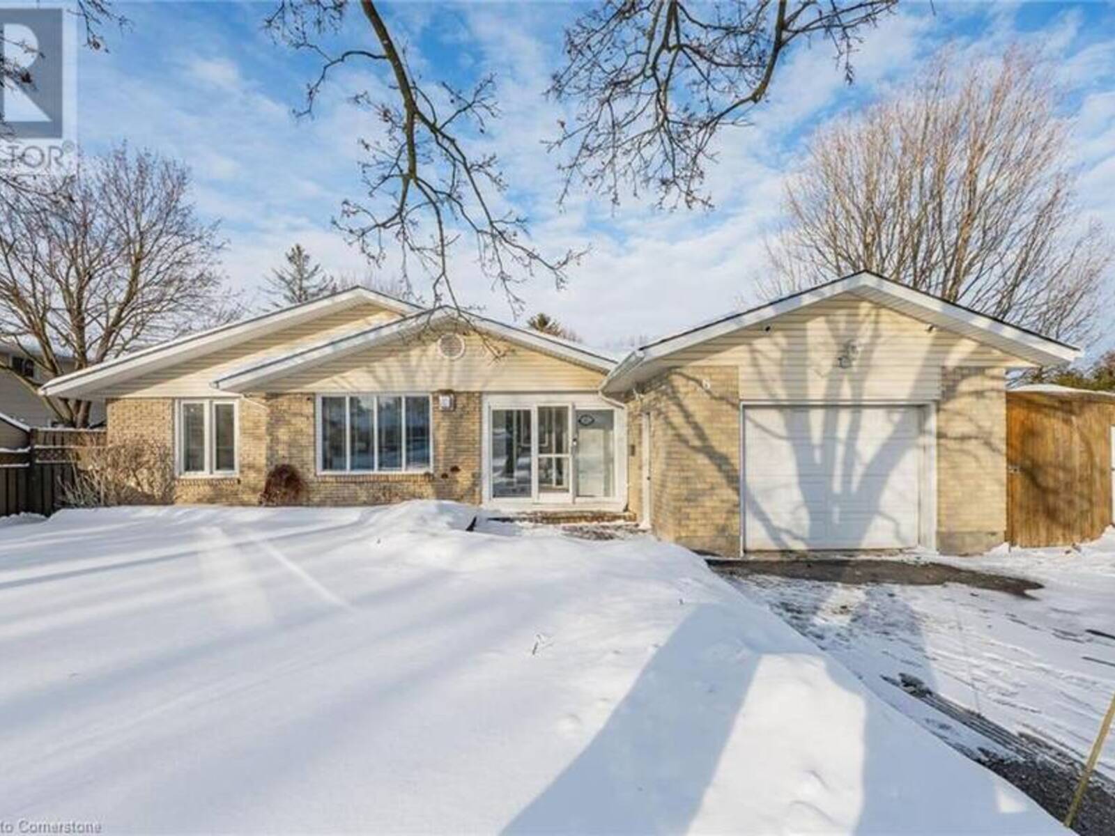 6 STIRLING Place, Guelph, Ontario N1H 6W2