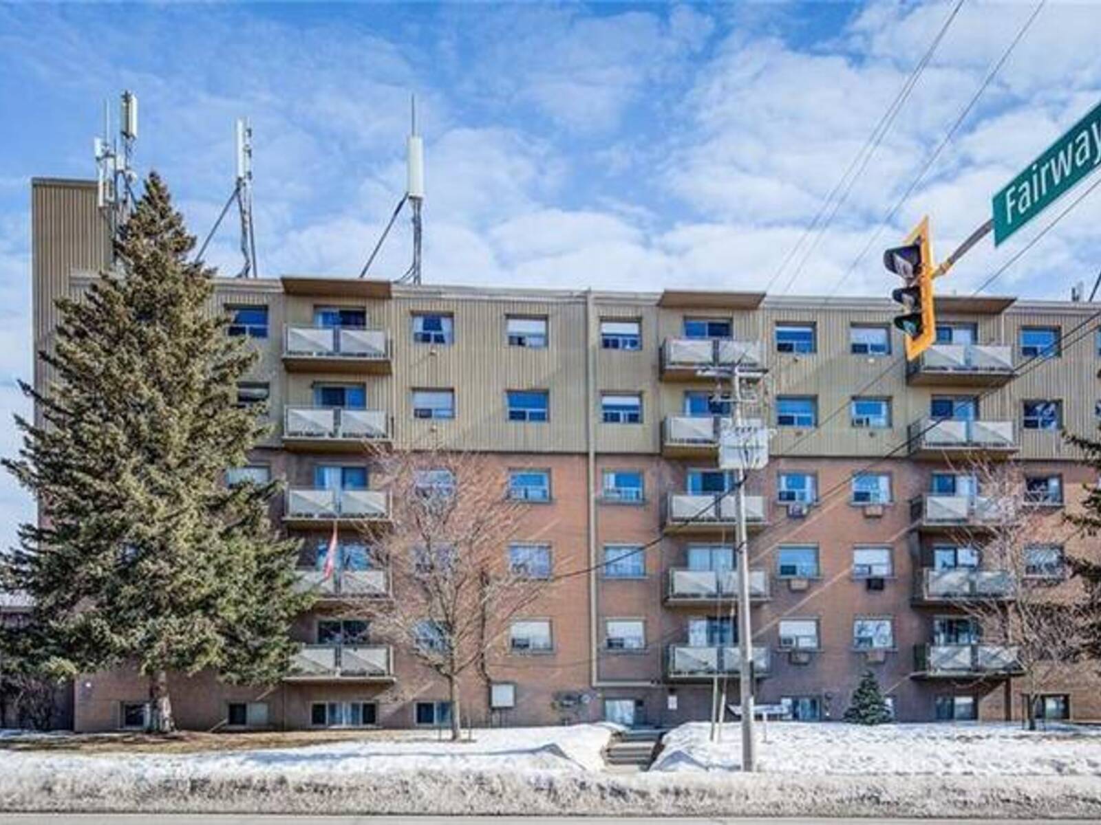 283 FAIRWAY Road N Unit# 202, Kitchener, Ontario N2A 2P1