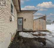 89 BROKEN OAK Crescent | Kitchener Ontario | Slide Image Four