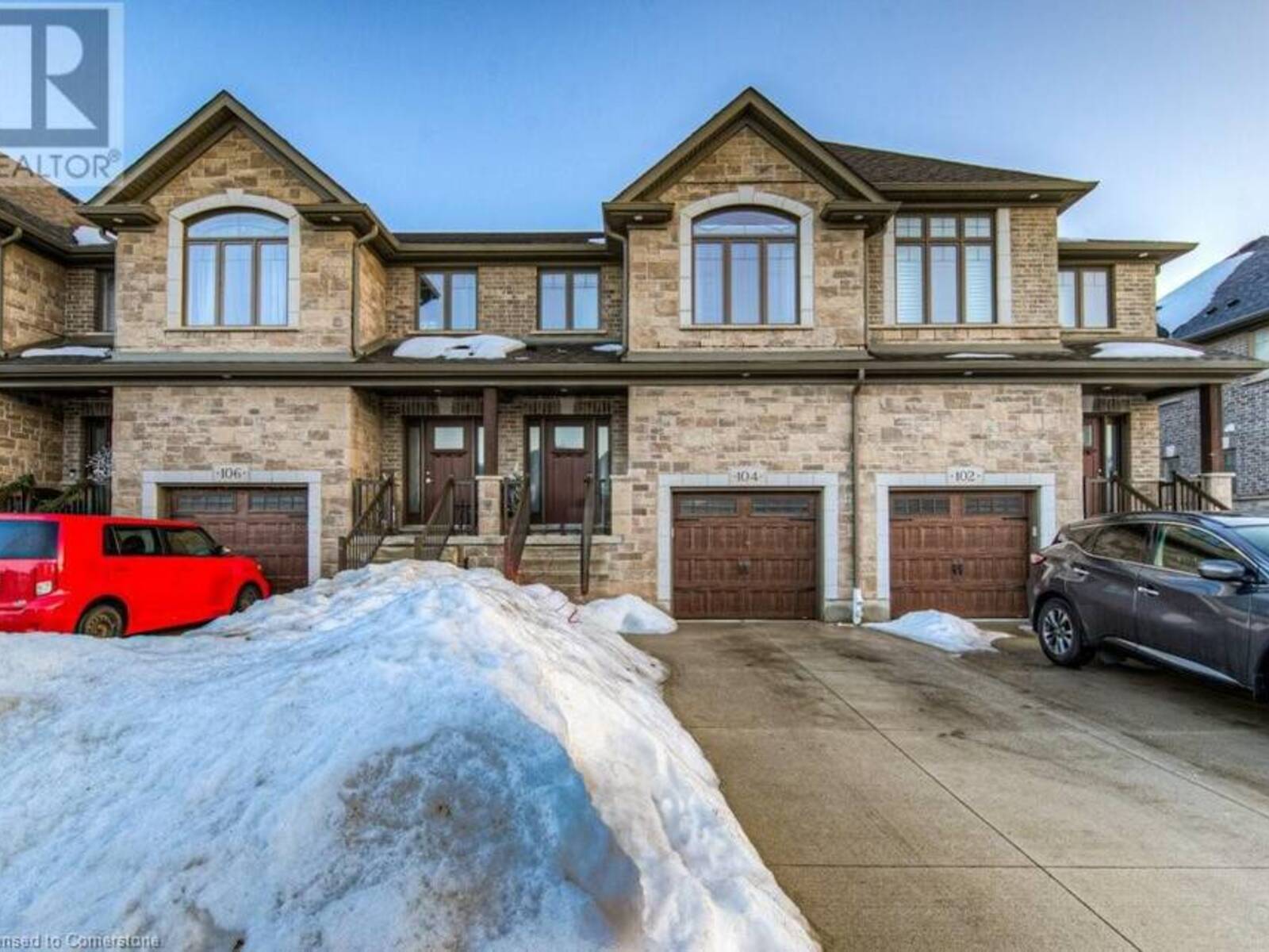 104 HOLLYBROOK Trail, Kitchener, Ontario N2R 0M7