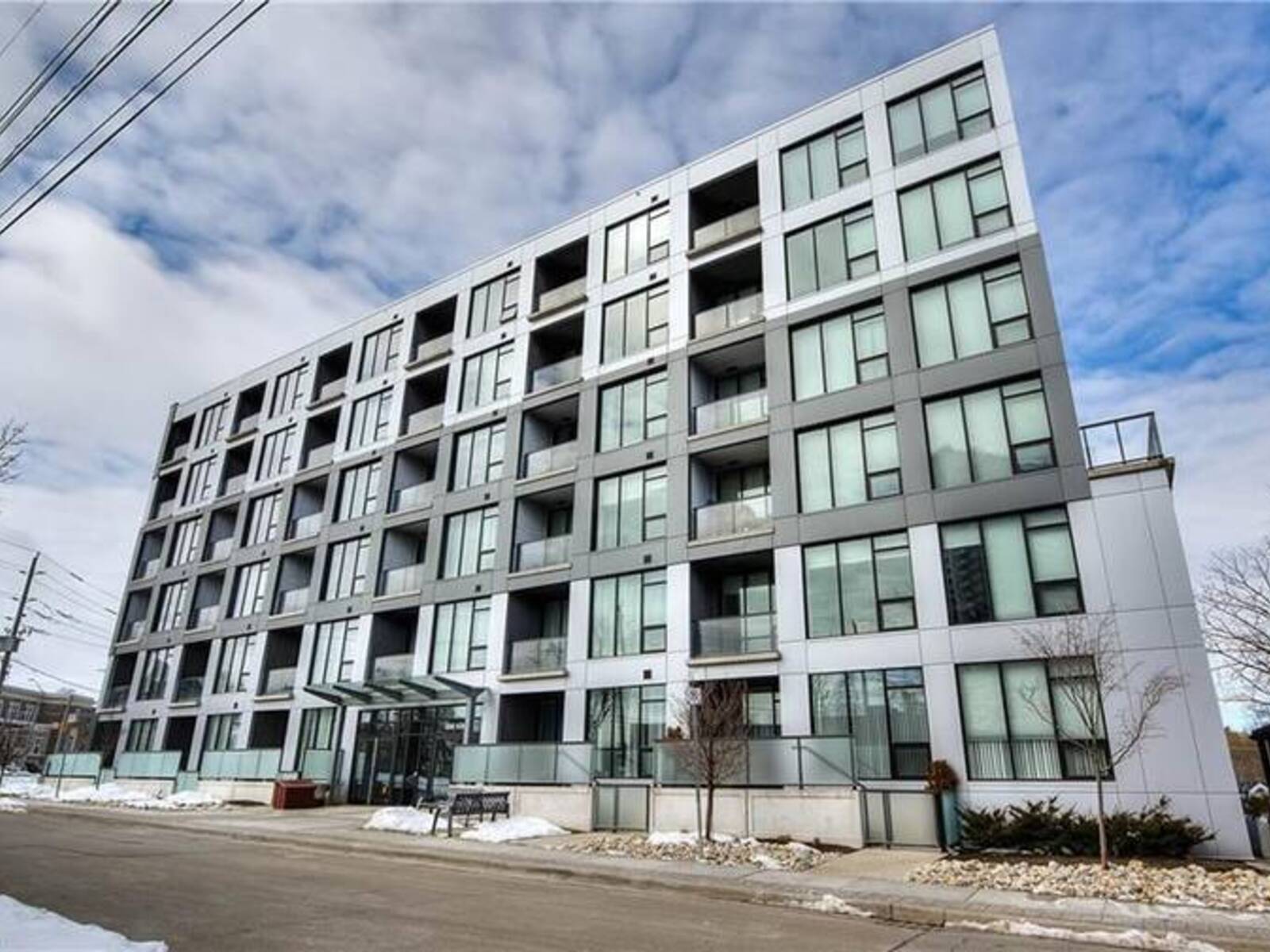 690 KING Street W Unit# 518, Kitchener, Ontario N2G 1E2