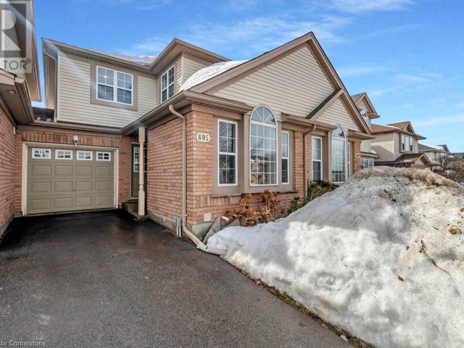 695 ZERMATT Drive, Waterloo, Ontario N2T 2V2