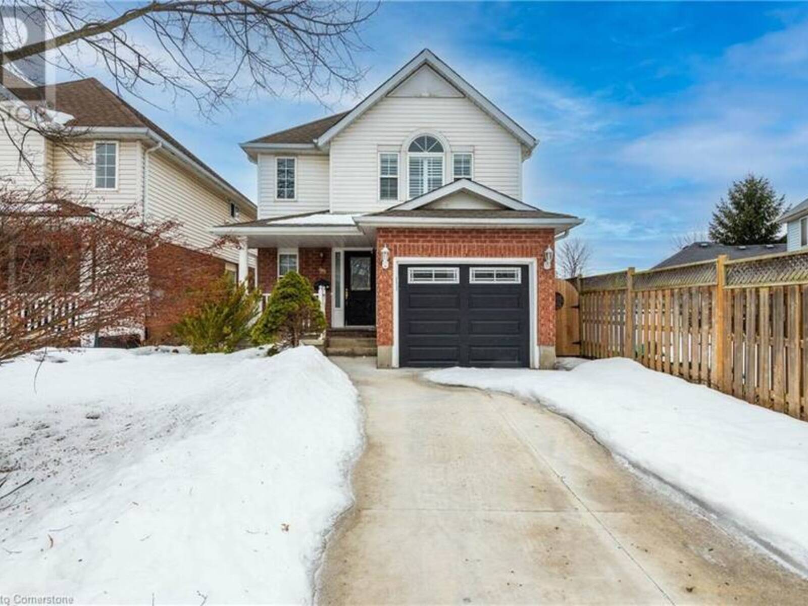 98 KOVAC Road, Cambridge, Ontario N1R 8K4