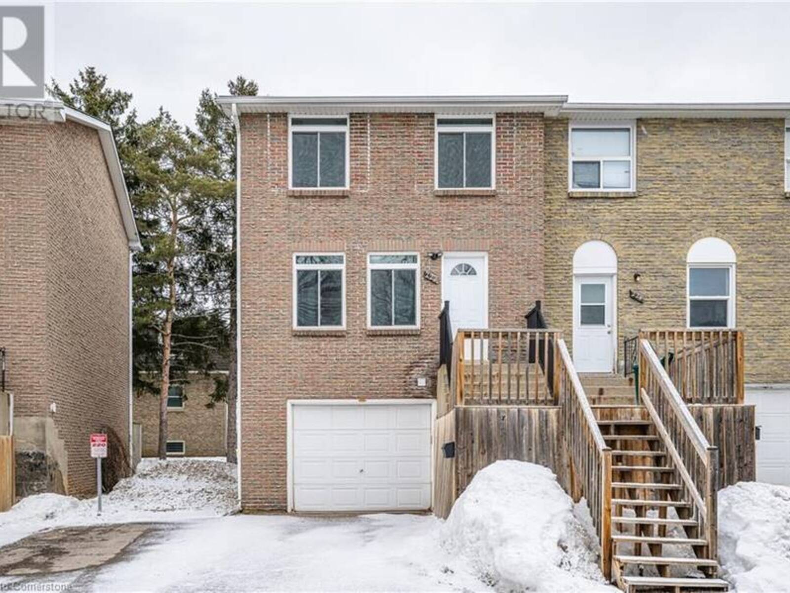 222 WESTCOURT Place, Waterloo, Ontario N2L 2R7