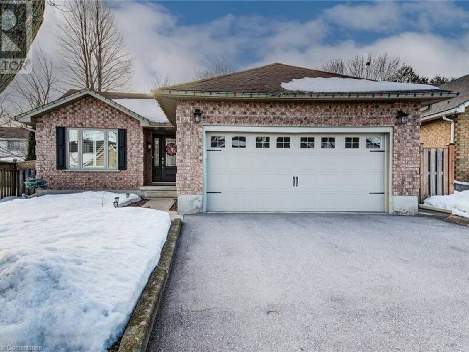 127 FAIRLAKE Drive, Cambridge, Ontario N1S 4Z4