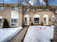 165 GREEN VALLEY Drive Unit# 89 Kitchener Ontario, N2P 1K3