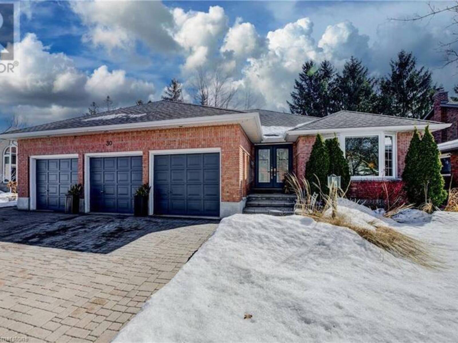 30 DAIMLER Drive, Kitchener, Ontario N2A 3W2