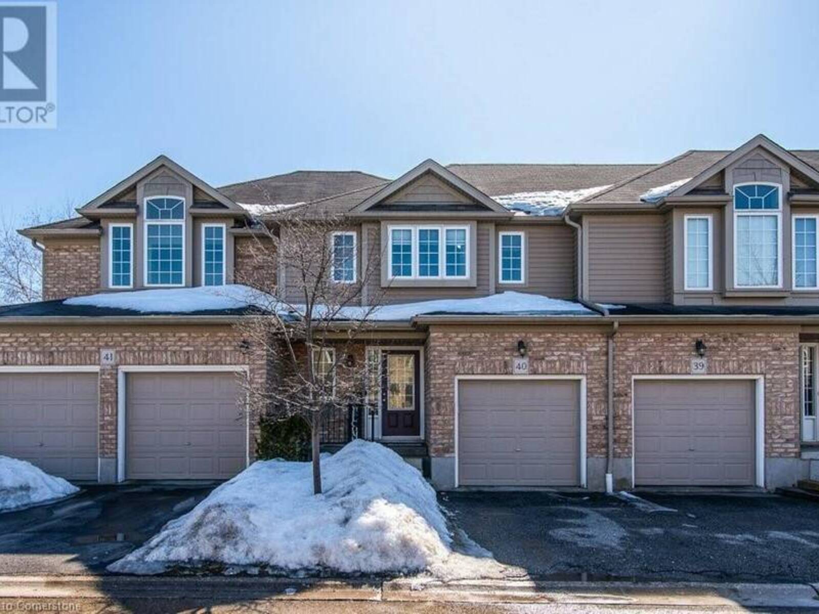 555 CHABLIS Drive Unit# 40, Waterloo, Ontario N2T 0A5