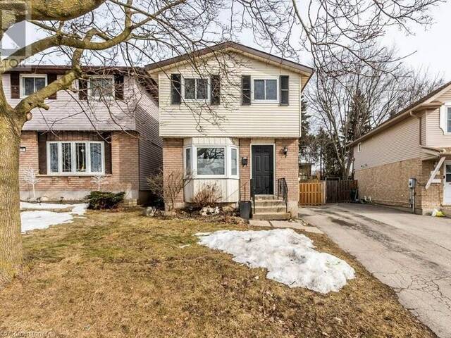 36 CARTER Crescent Cambridge Ontario, N1R 7L8 - 3 Bedrooms Home For Sale