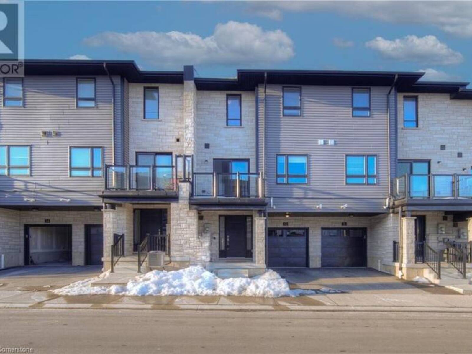 51 SPARROW Avenue Unit# 32, Cambridge, Ontario N1T 0E5