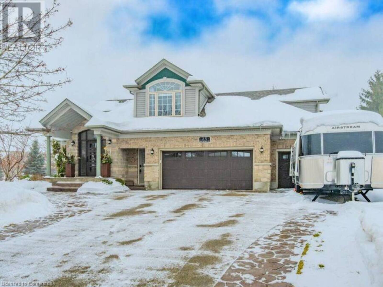 25 RHINE MEADOW Road, Woolwich, Ontario N0B 2M1