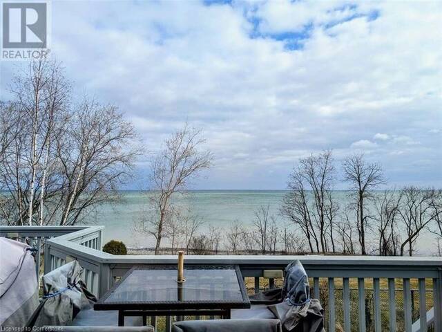 44 MORRISON Crescent Grimsby Ontario, L3M 5K4 - 3 Bedrooms Waterfront Home For sale