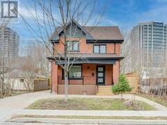 176 ESSON Street Waterloo Ontario, N2L 2A1