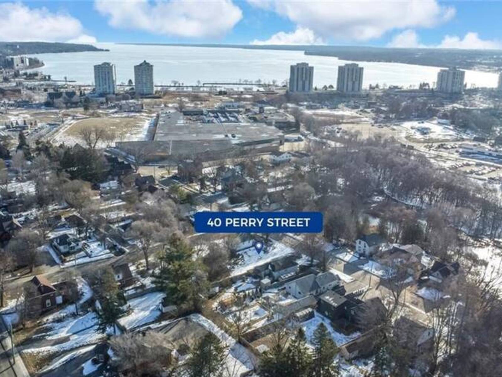 40 PERRY ST, Barrie, Ontario L4N 2G3