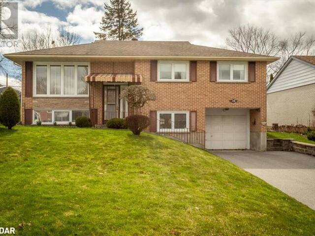 16 LAY Street Barrie Ontario, L4M 4A7