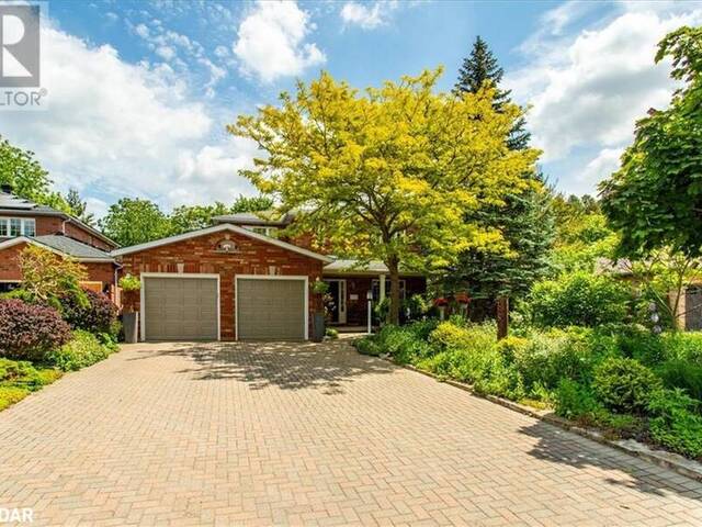 16 GABLES Way Barrie Ontario, L4N 8M3