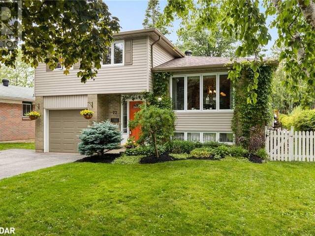 22 BAKER Crescent Barrie Ontario, L4M 3J5