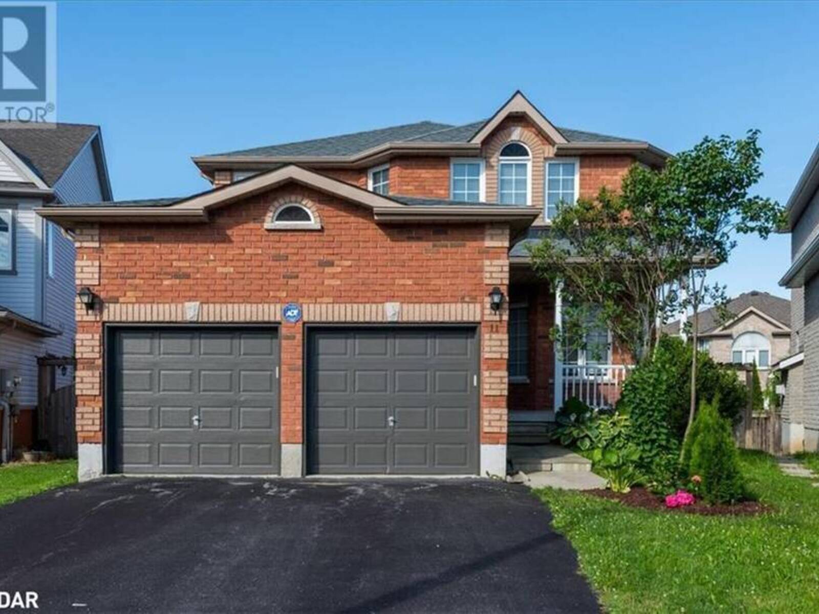 11 SOVEREIGN'S Gate, Barrie, Ontario L4N 0K7