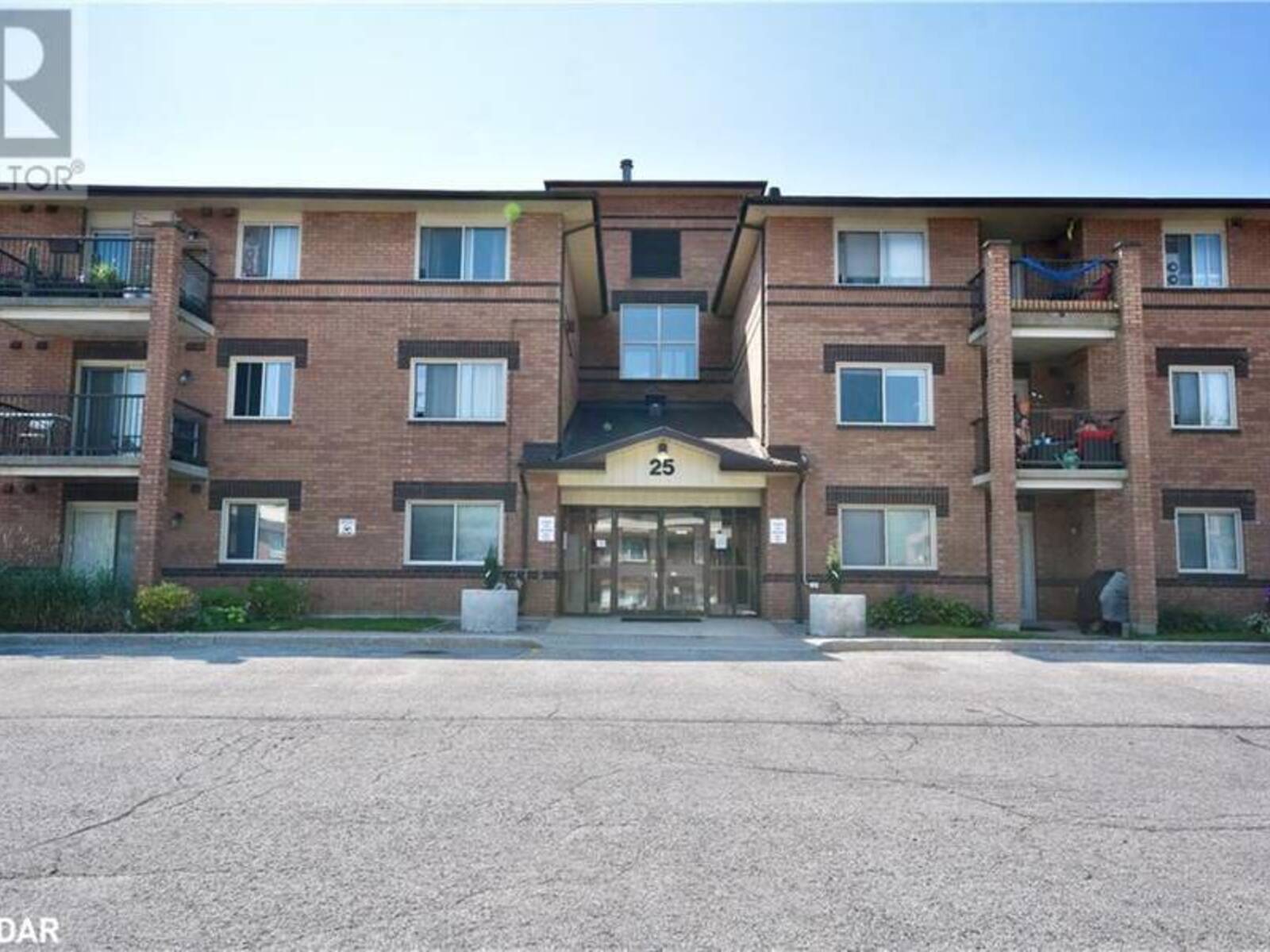 25 MEADOW Lane Unit# 204, Barrie, Ontario L4N 7K2