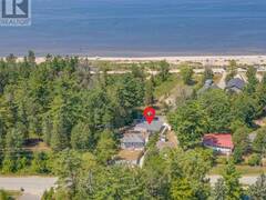 54 HOMEWOOD Avenue Wasaga Beach Ontario, L9Z 2M2