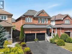 22 COMMONWEALTH Road Barrie Ontario, L4M 0E1