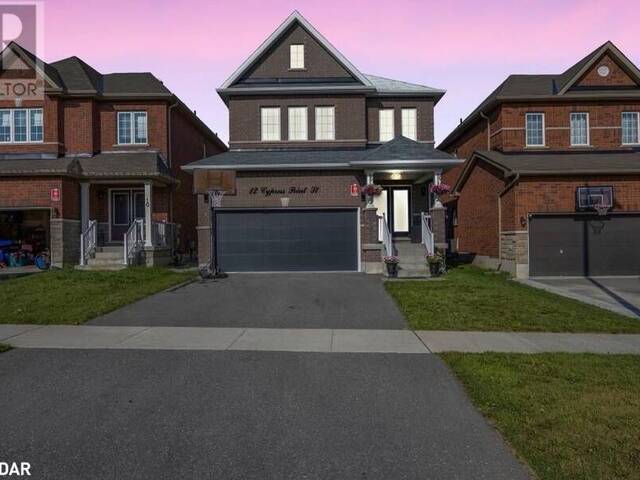 12 CYPRESS Point Barrie Ontario, L4N 6J9