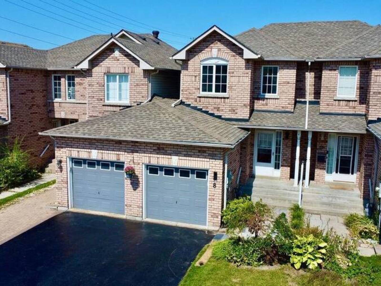 8 WILDWOOD Trail, Barrie, Ontario L4N 8K1