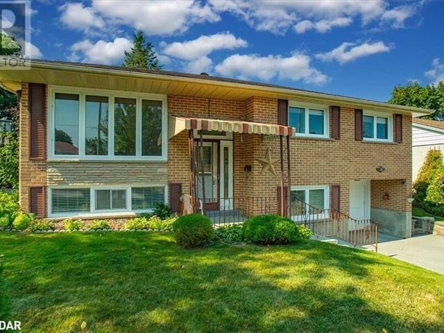 16 LAY Street Barrie Ontario, L4M 4A7