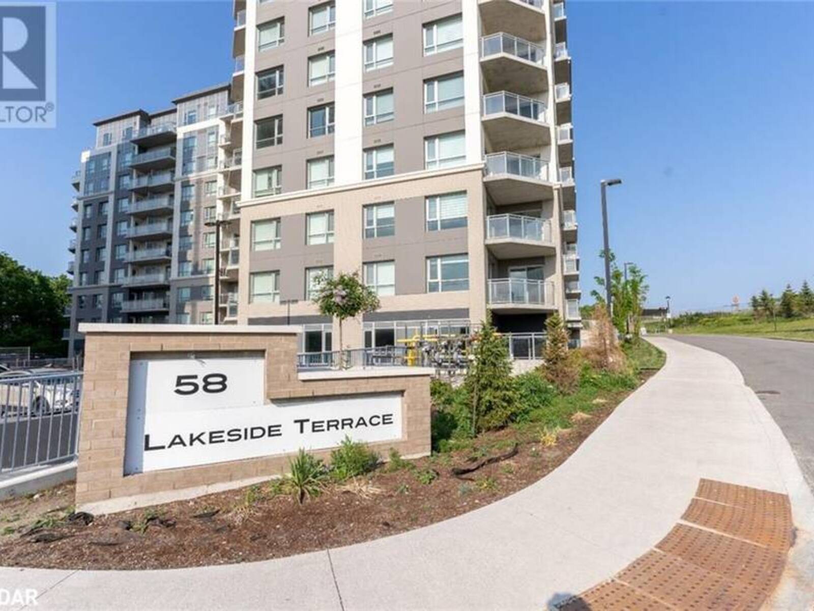 58 LAKESIDE Terrace Unit# 306, Barrie, Ontario L4M 0L5