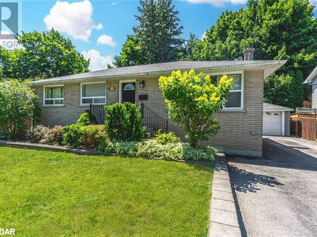 30 DRURY Lane Barrie Ontario, L4M 3C6